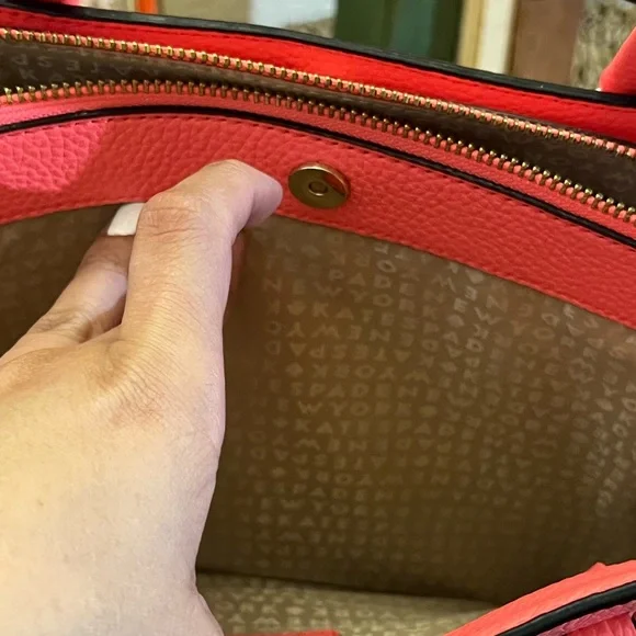 🔥🔥NWT KATE SPADE NWT perforated 2 way bag - Picture 7 of 7